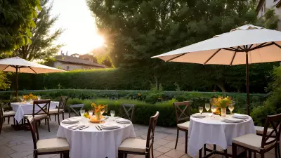 Al Fresco Pasta Perfection A Food Photographer's Dream on the Restaurant Terrace