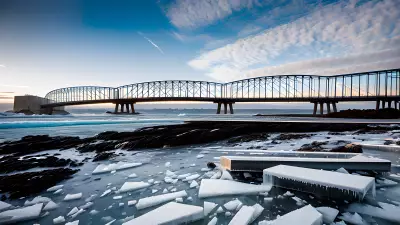 Icy Hideaway A Modern Take on Bridging the Beach