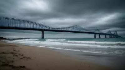 Moody Tales at the Bridge Towards the Ocean