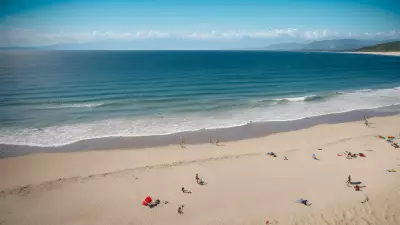 Sandy Shades   A Beach on Canvas
