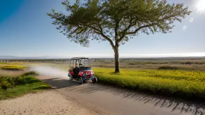 Vivid Scenes of the Ocean Full of Energy and Embracing the Colorful Mist Enable Wanderers to Dance Trip hop without Worrying about Reality