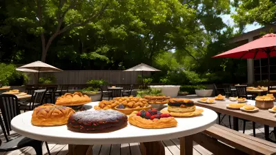 Delicious Outdoor Pastries for a Relaxed Dining Experience