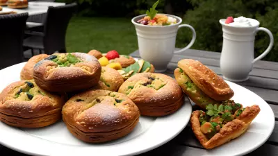 Delicious Outdoor Pastries for a Relaxed Dining Experience