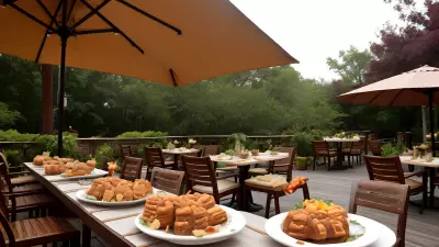 Delicious Outdoor Pastries for a Relaxed Dining Experience