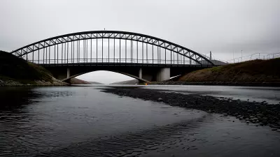 Celebrating Minimalism A Bridge and its Boundless Simplicity